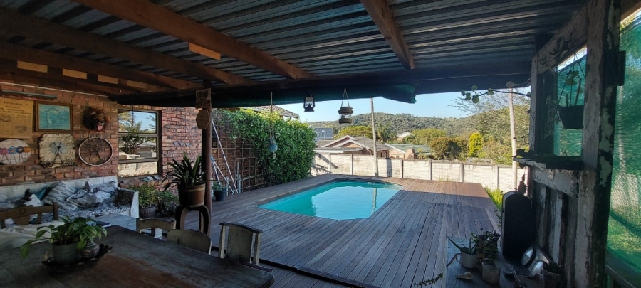 5 Bedroom Property for Sale in Gonubie Eastern Cape